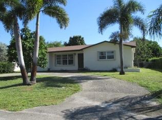 6816 Westview Dr, Lake Worth, FL 33462