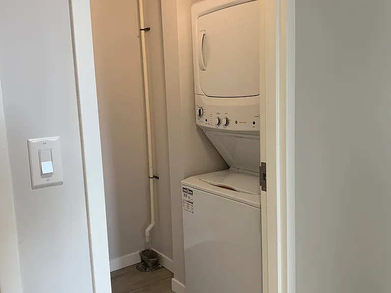 293 Edison Ave #305 — Photo 8