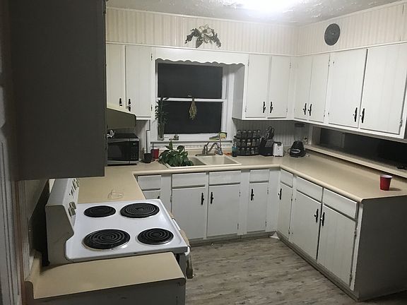 4th image of 2933 Glenhaven Dr