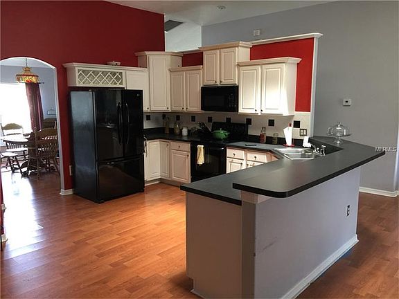 2nd image of 708 Palaiseau Ct