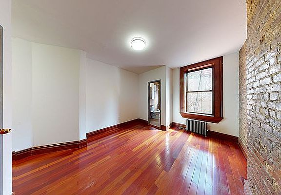 5th image of 1259 Park Ave APT 5S
