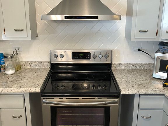 Appl less than 6months old