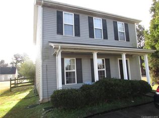 702 Almora Dr, Charlotte, NC 28216