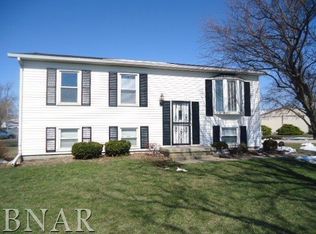 104 N Ford St, Gridley, IL 61744