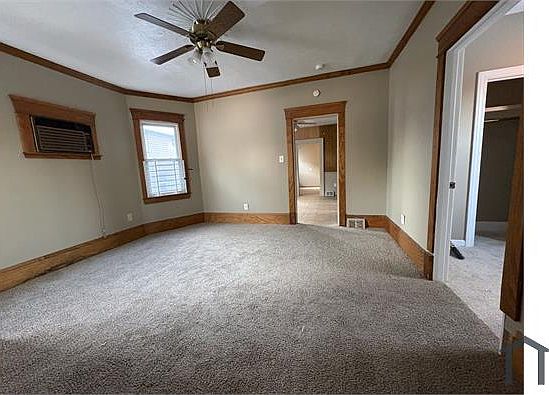 3rd image of 6245 Hinde Ave #1