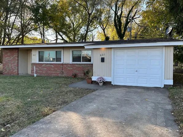805 Southwell Ln #805, Florissant, MO 63031