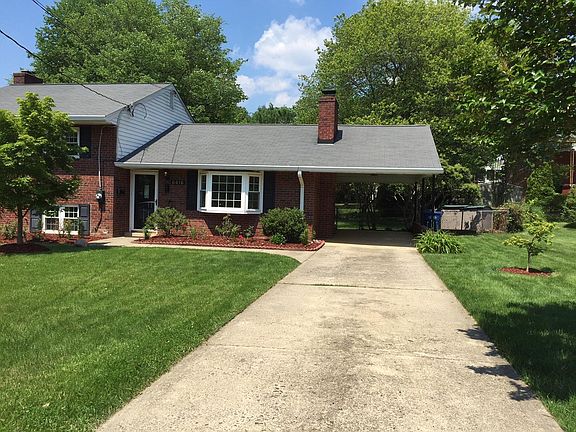 3rd image of 6416 Carolyn Dr