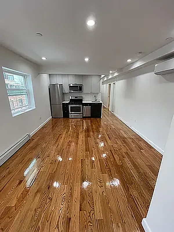 180-28 Wexford Terrace — Photo 2