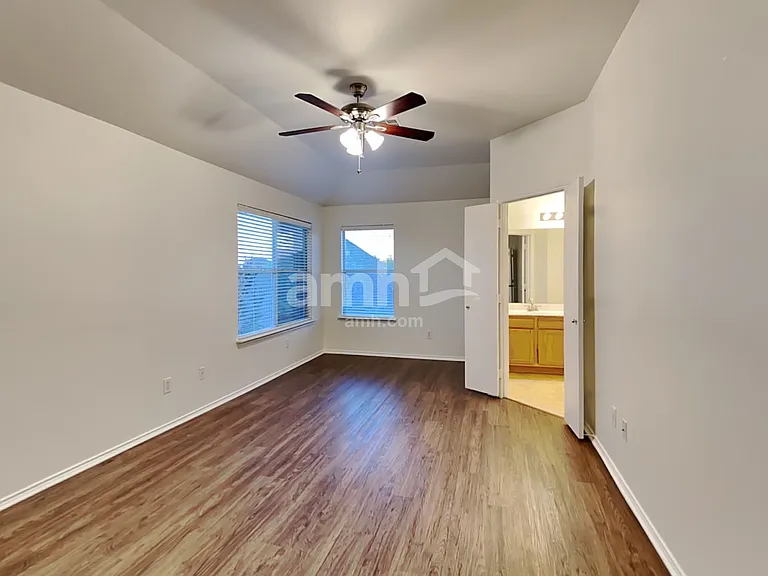 4000 Hidden Meadow Ct — Photo 11