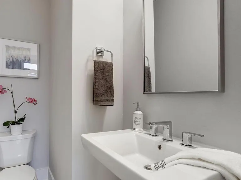 1412 Montello Ave NE #A — Photo 5