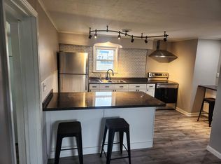 4620 Military Rd, Niagara Falls, NY 14305