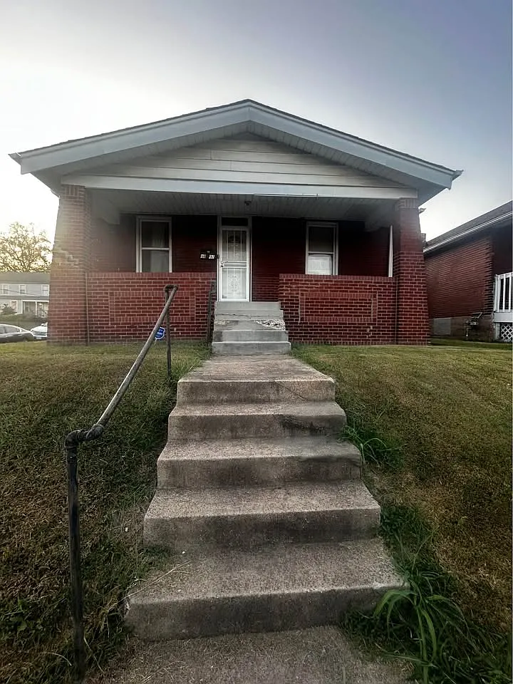 2 bed, 1.5 bath, 1080 sqft, $1,150 — Photo 1