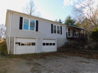 23 Hidden Acres Rd, Uncasville, CT 06382