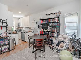 672 6th Ave #3, Brooklyn, NY 11215