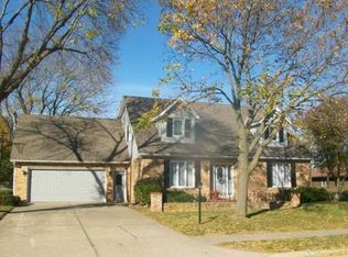 811 E Polk St, Morton, IL