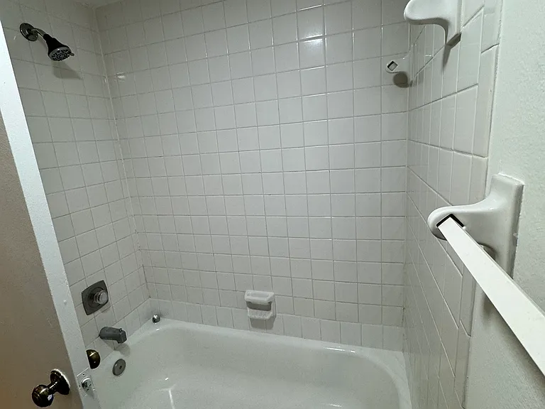 1508 Park Meadows Dr #4 — Photo 9