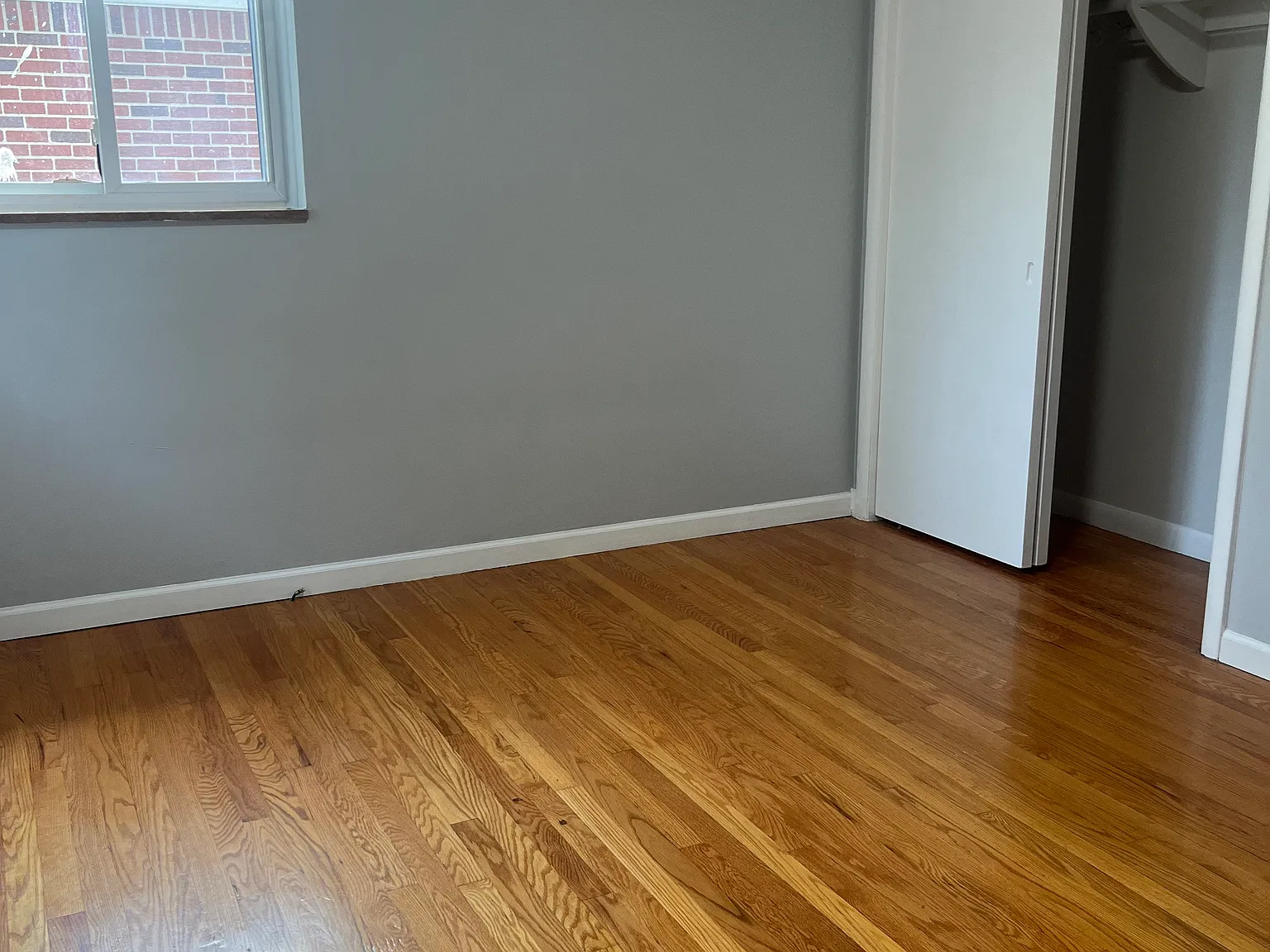 24242 Raven Avenue — Photo 4