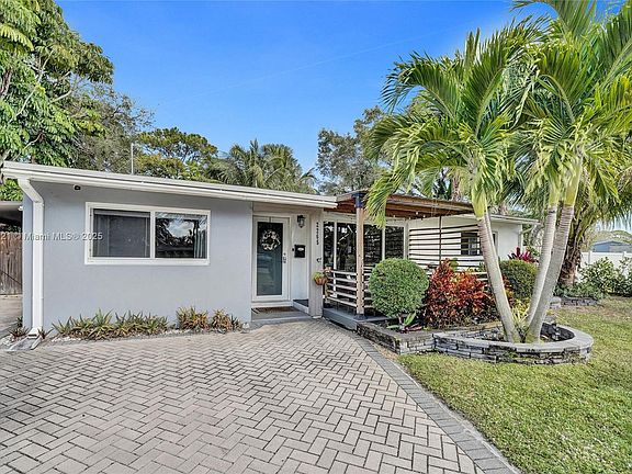 4th image of 2265 SW 15th Ct