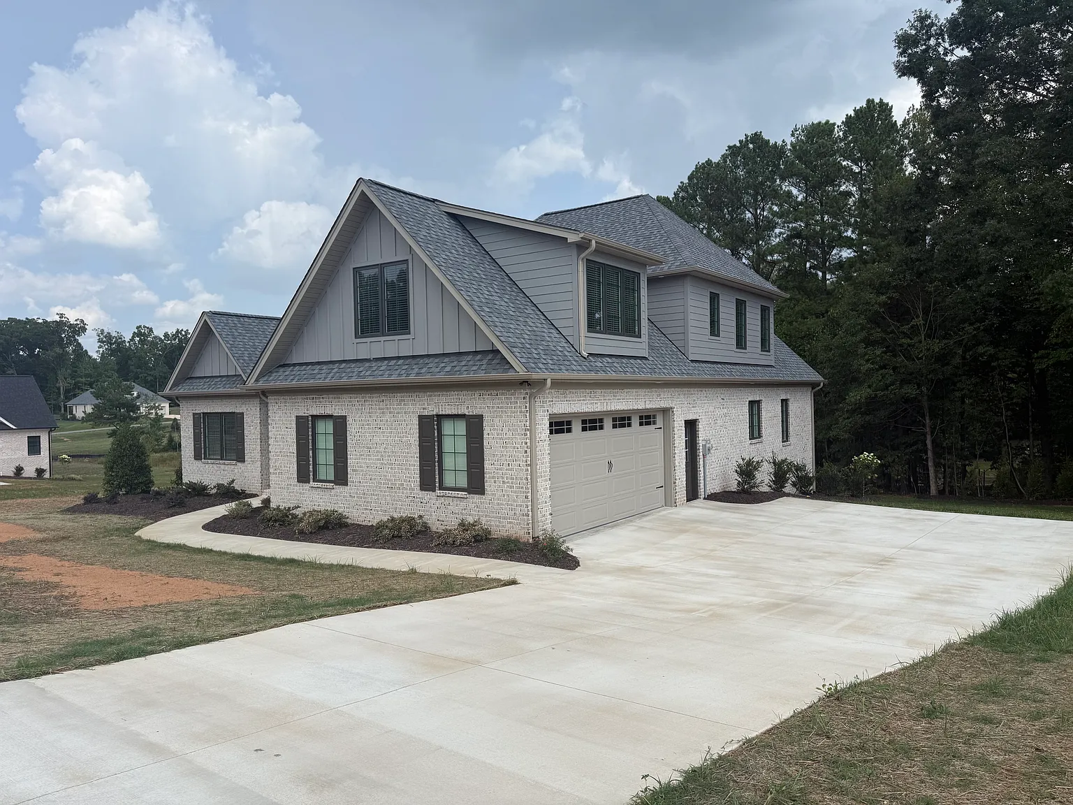 4 bed, 3170 sqft, $3,500 — Photo 3