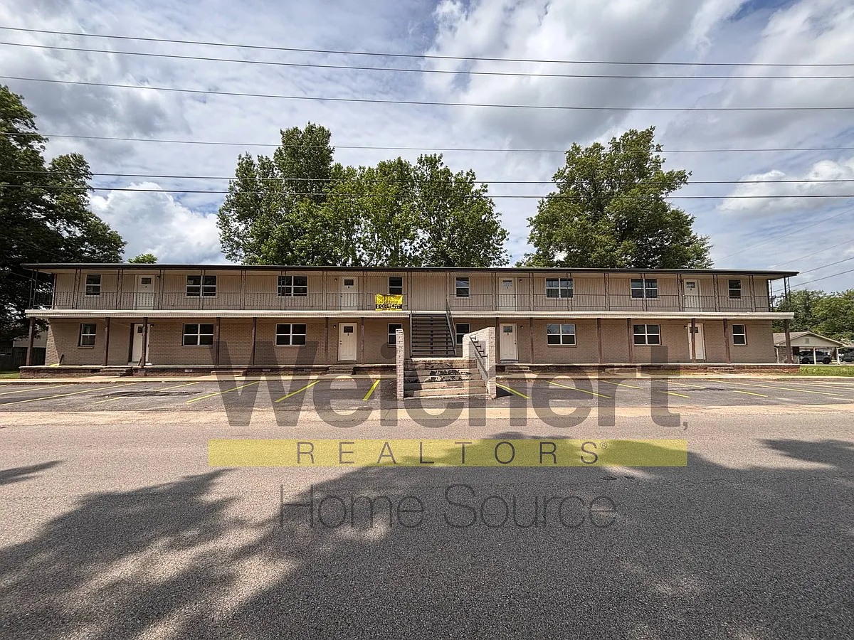 Building Photo - 1205 W Hunt St