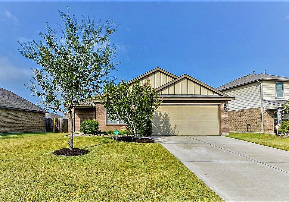 1st image of 2922 McDonough Way