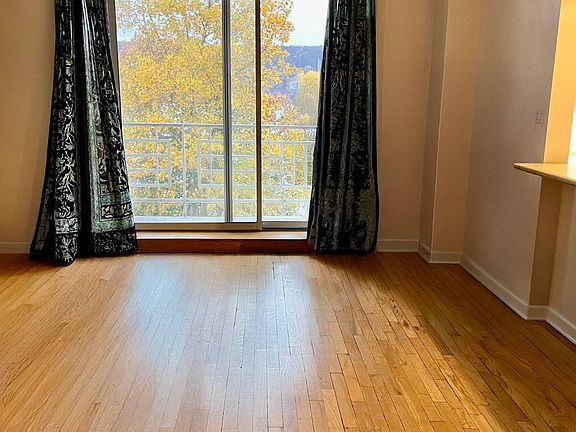4th image of 679 Warburton Ave APT 1N