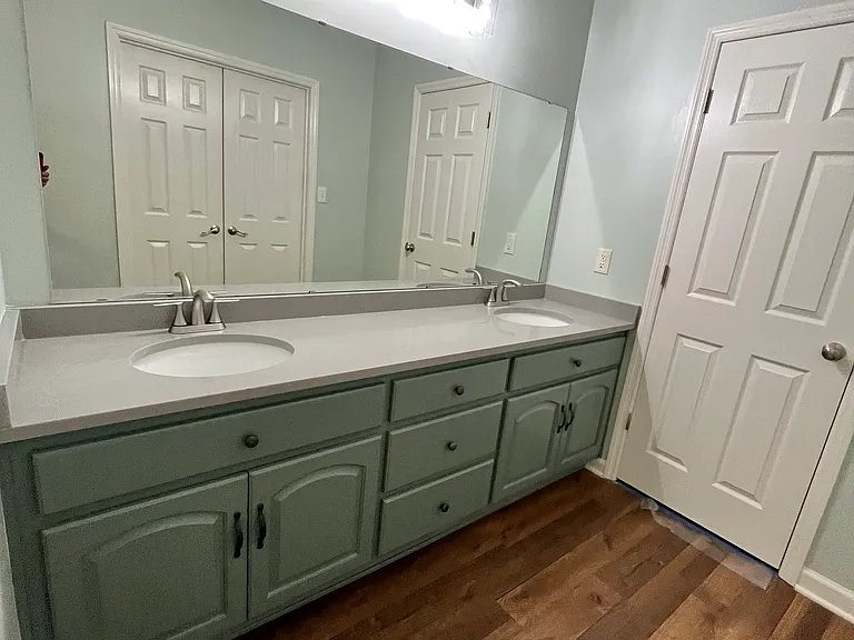 17916 Remington Dr — Photo 15