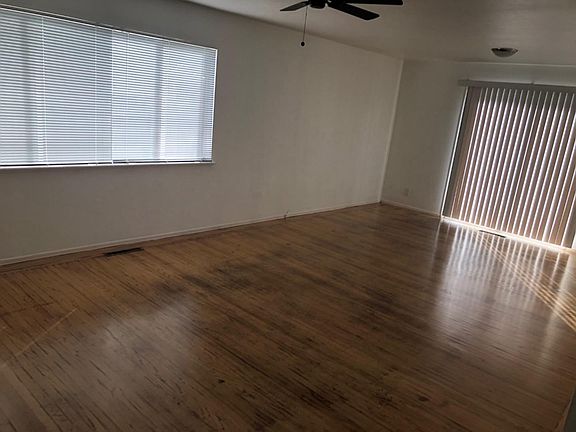 3rd image of 2889 Lexford Ave