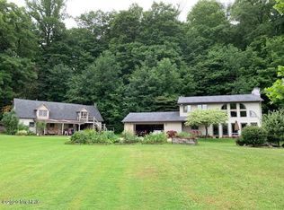 65749 North Dr, Cassopolis, MI 49031