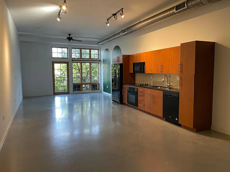 2235 E 6th St #217 — Photo 23