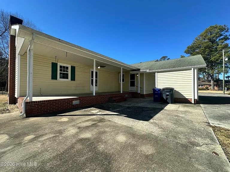 1030 Daniel Dr — Photo 16