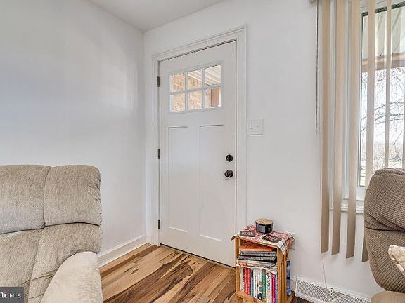 3rd image of 77 Tracey Ann Ln
