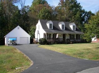 7463 Oak Bower Ln, Mechanicsville, VA 23111