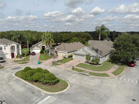 4th image of 9814 Stonehollow Ct