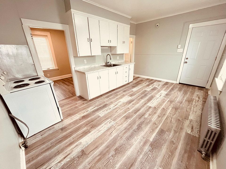 72 Sabattus St APT 5, Lewiston, ME 04240 Zillow