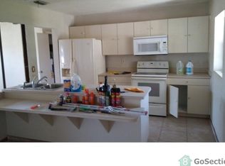 120 NE Entrada Ave, Port Saint Lucie, FL 34952