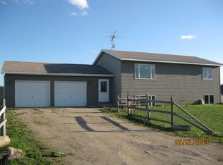 202 7th St W, Carlos, MN 56319