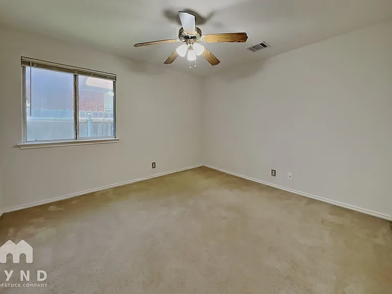4611 Echo Lake Dr — Photo 13