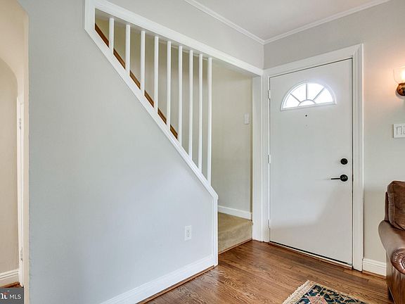 4th image of 6803 Jackson Ave