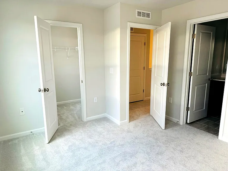 5711 Berry Vine Dr — Photo 7
