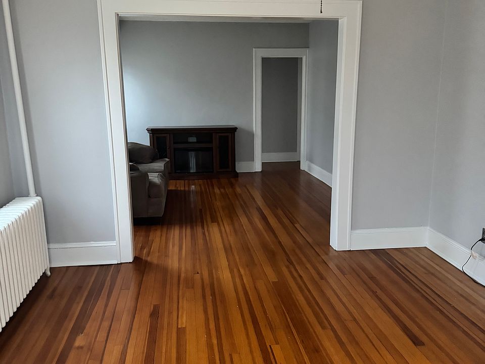 living room/dining room