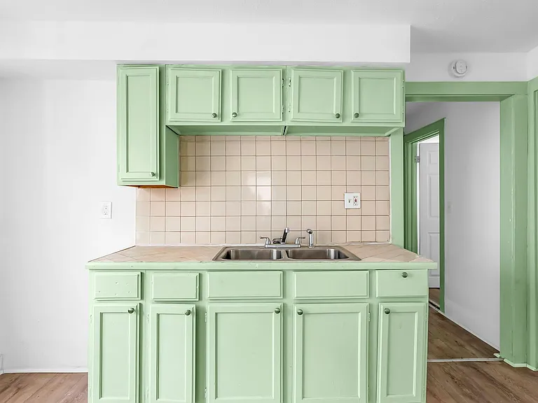 509 E 143rd St #B — Photo 4