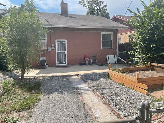 2nd image of 378 1/2 N Clarkson St