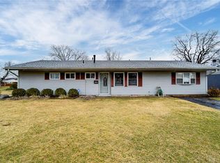 398 Pandora Dr, Dayton, OH 45431