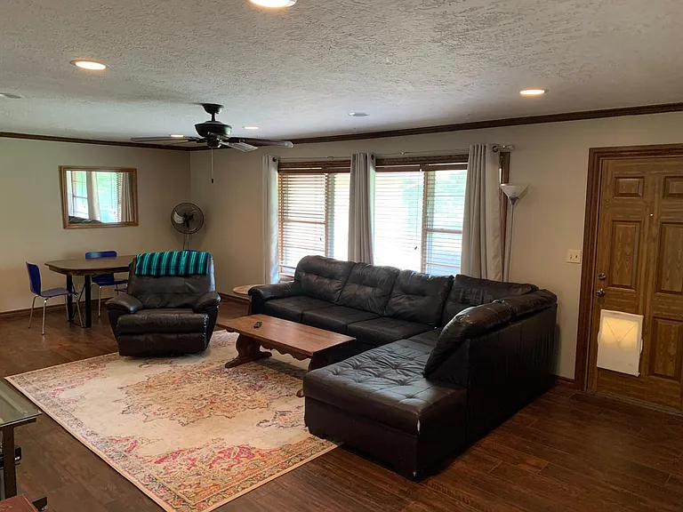821 S Berry Rd — Photo 13