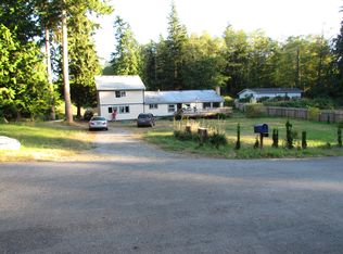 2890 Longhouse Ln, Clinton, WA 98236