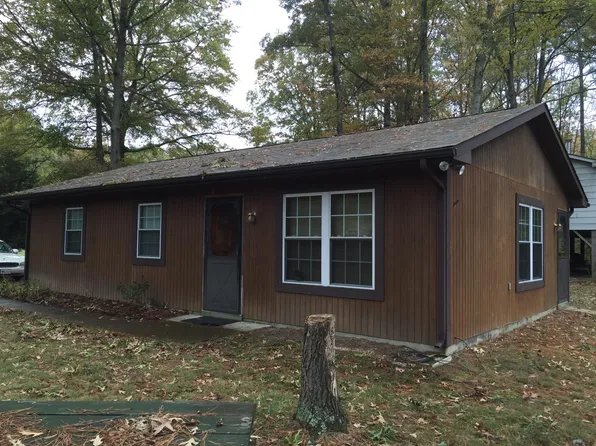 37 Bayou Dr, Colonial Beach, VA 22443