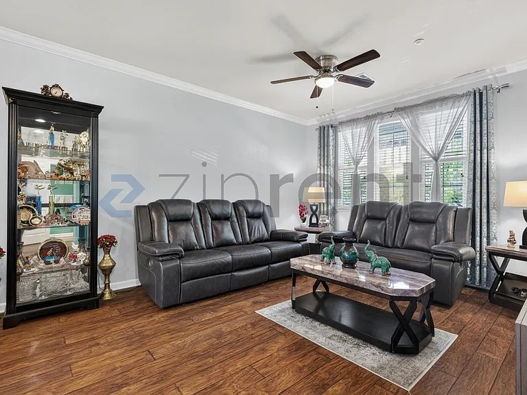 223 Birch Creek Dr — Photo 8