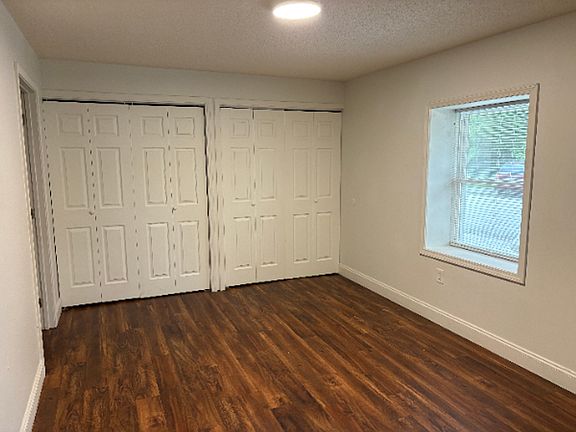 4th image of 201 Sewanee St #102