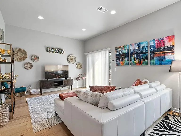 3500 Georgia Lee Dr — Photo 1
